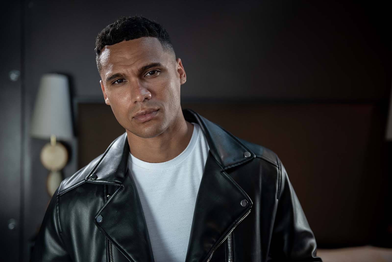 How to apply makeup so no one will notice.